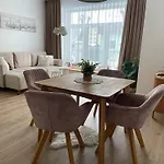 The House شقة بوبراد