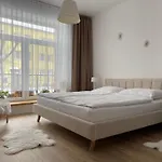 The House * 波普拉德