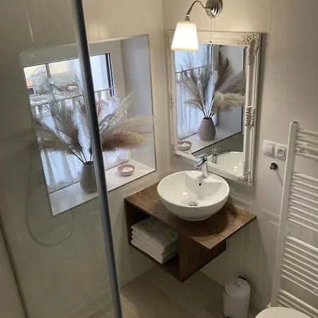 The House Apartment