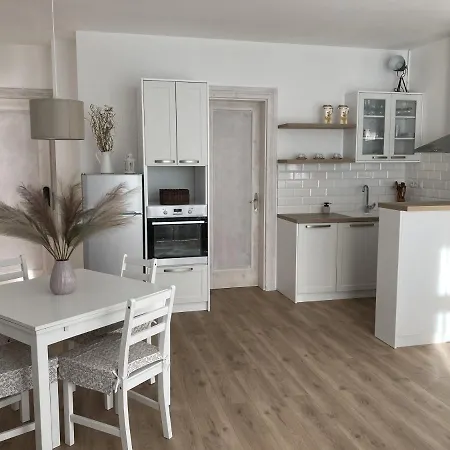 The House Apartment *