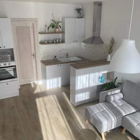 The House Apartment *